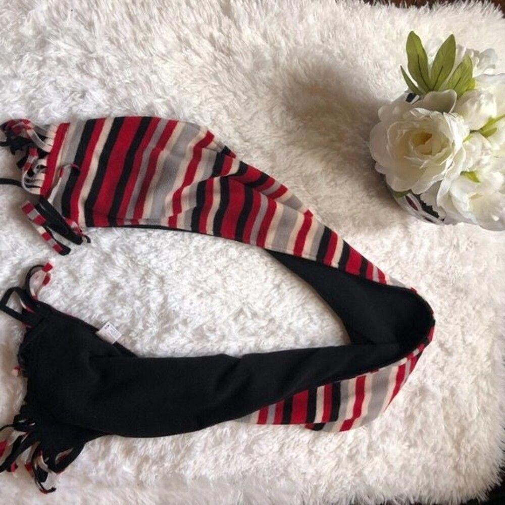 Trendy Striped Scarf in Black and Red - Cozy Winter Accessory